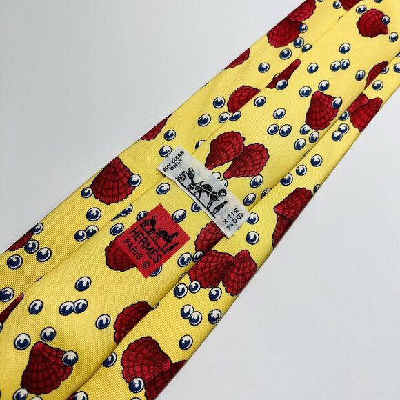 Genuine HERMES Yellow Silk Print Tie w Red Seashells, Bubbles 57.5x3.5 7495 IA - Picture 1 of 15